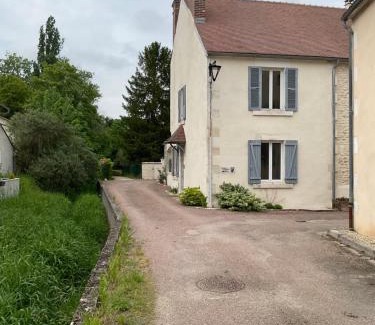 Val-de-Mercy Casa | LOGIS DU FAUBOURG petite maison de charme, tranquille, calme et lumineuse