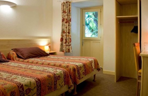 Saint-Martin-sous-Vigouroux Hotel | Logis Hotel de la Poste