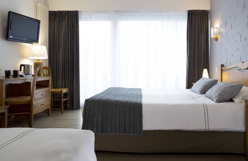 Travexin Hotel | Les Chatelminés Restaurant Chez Gustave