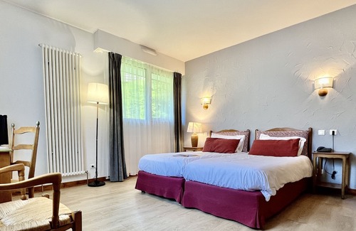 Travexin Hotel | Les Chatelminés Restaurant Chez Gustave