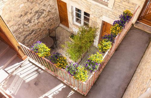 Beaune Hotel | Logis Hotel de La Cloche