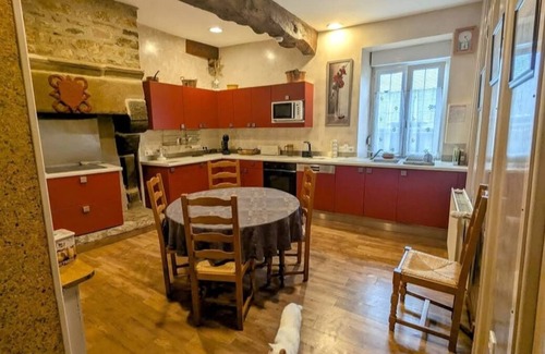 Lanvallay Apartamento | Ubicado en el puerto de Dinan: encantador apartamento dúplex con carácter y calidez.