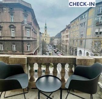 Budavar Apartamento | Logodi Residence I LuxeStay I freeparking I self checkin