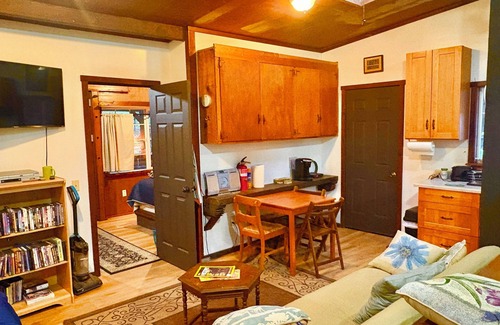 Loma Mar Casa | Loma Mar/Pescadero Charming Cabin in the Redwoods