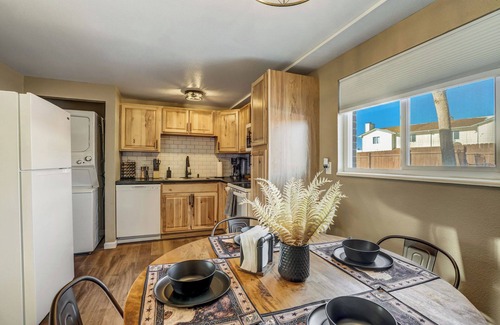 Cimarron Hills Apartamento | Lone Star Lookout - Cozy 2-BR w/Mountain Views, King Bed & Pet-Friendly Yard