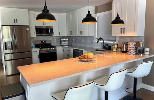 Long Beach Casa | Long Beach NY Modern Retreat, Walk to the Beach