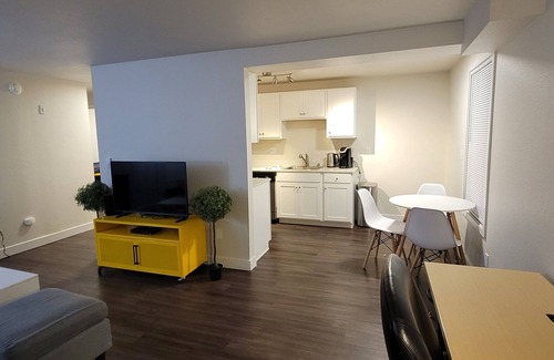 Bremerton Apartamento | Long Term Discount! 1BR Home, Close To Everything