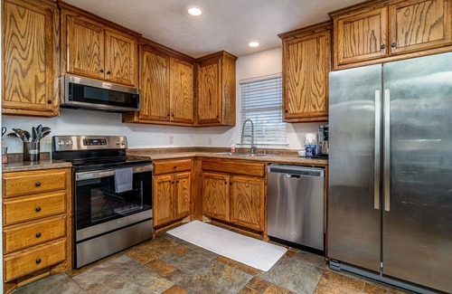 Amarillo Casa | Long Term Stay - Travel Nurse - Conveniently Located