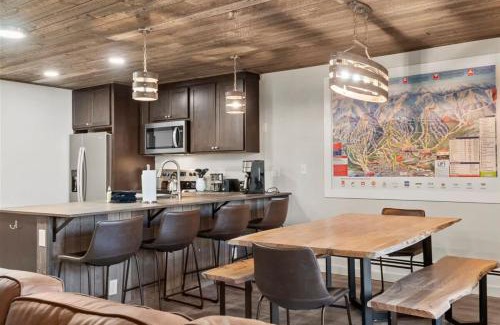 Historic District Casa | Longbranch Condo Cozy 2BDR - Walk to Main Street