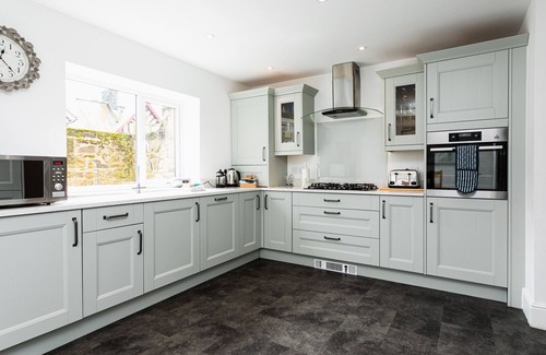 Alnmouth Cabaña | LONGSHORE, pet friendly, character holiday cottage in Alnmouth