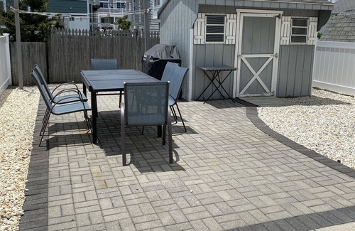 Avalon Casa | MIRAR: muchas actualizaciones: 4 hab / 2. Casa adosada de 5 baños Corta distancia a pie de todos