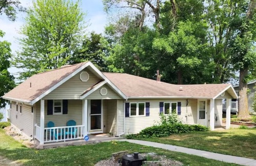 Village of Harrison Casa | Looking for the perfect Wisconsin lake house for your family fun?