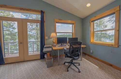 Loon Lake Casa | Loon Lakeside, Dockside Retreat