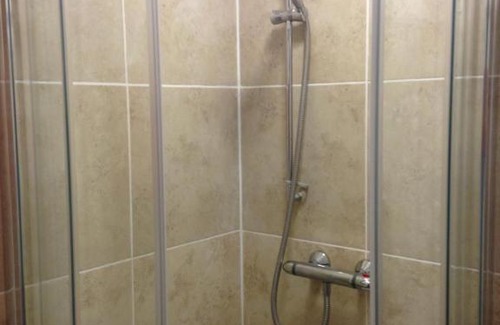 Staines Casa | Lord Rod's Guest House