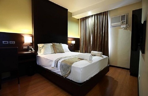 Bangkal Hotel | Lorenzzo Suites Hotel