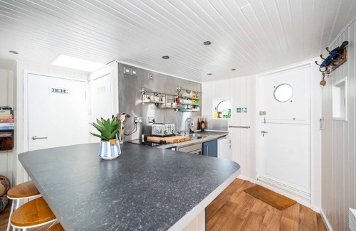Layer Marney Apartamento | Lorna, Houseboat , West Mersea