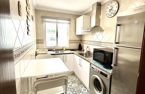 Rota Apartamento | Los 3 hermanos by Staycare