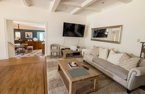 Los Altos Hills Casa | Los Altos Hills Getaway!