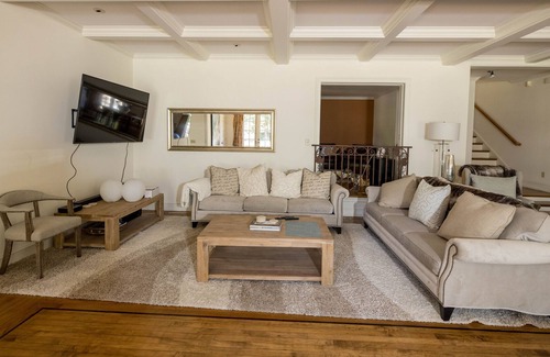 Los Altos Hills Casa | Los Altos Hills Getaway!
