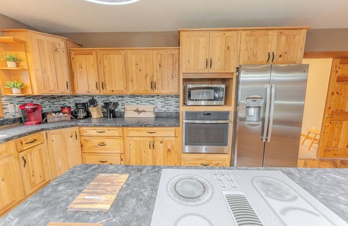 Munising Casa | Lost in the Woods- Sleeps 10, ATV-friendly roads, and a fire pit.