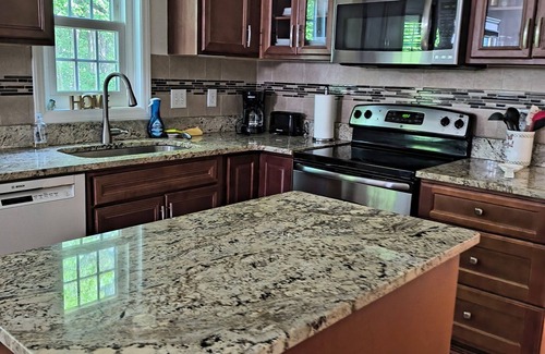 Cary Casa | Lost Tree Lane - Charming 2 Bedroom House