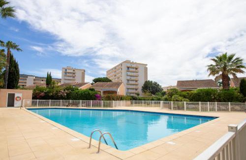 Le Lavandou Apartamento | Lou Estrella - Appt 4p avec piscine proche plage