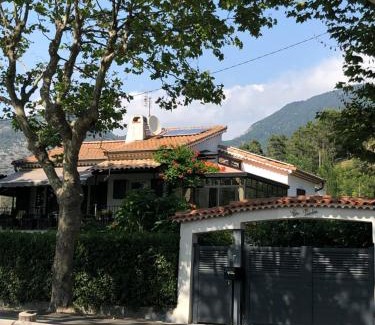Levens Casa | LOU PANTAI