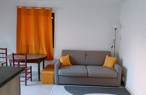 Serra-di-Ferro Apartamento | Loue Studio à Serra Di Ferro Idéal Pour 2 Personnes, Entièrement Rénové