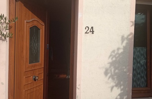 Petite-Synthe Casa | Loue une Chambre Dans ma Maison Dans Laquelle je vis + pti Déjeuner