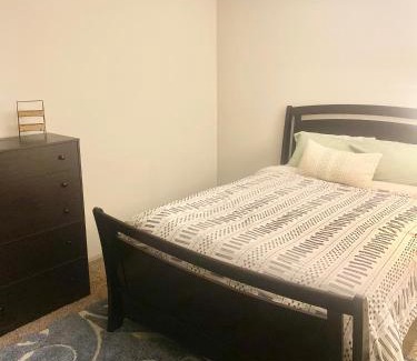 Buechel Apartamento | Louisville Derby Special! 2 Queen Bdr