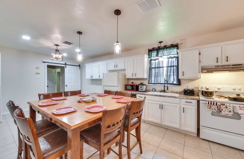 Lacassine Casa | Lousiana Escape Near Hunting: Pets Welcome!