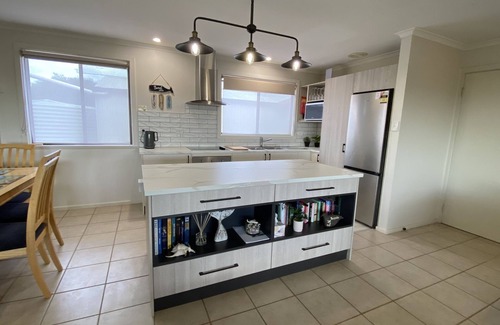 Newland Casa | Osprey Heights River View