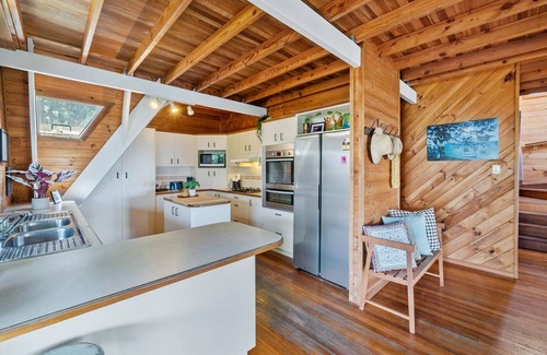 Point Lookout Casa | Lovat House by Discover Stradbroke