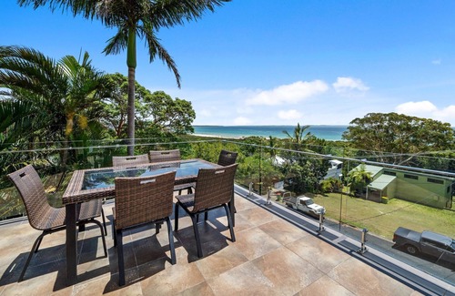 Point Lookout Casa | Lovat House by Discover Stradbroke