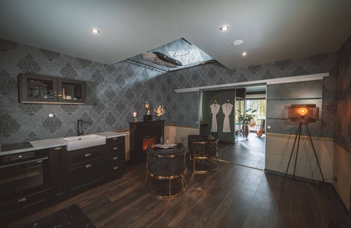 Argentre-du-Plessis Apartamento | Secret-Apartamento-Romántico-Bañera de hidromasaje