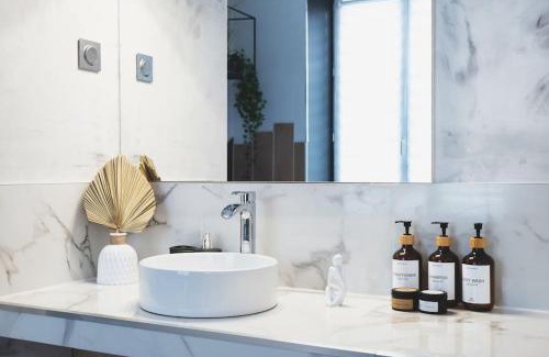 Downtown Angers Apartamento | LOVE ROOM, La Douce Angevine