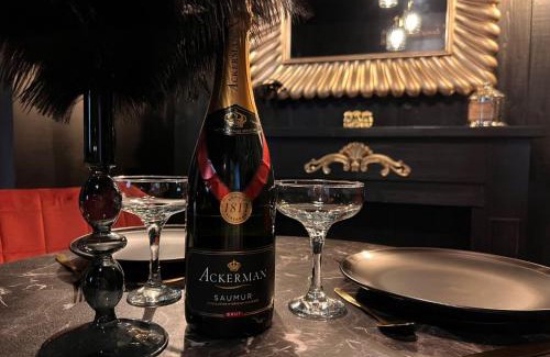 Downtown Angers Cama Y Desayuno | Love Room Secrète Les Petits Plaisirs