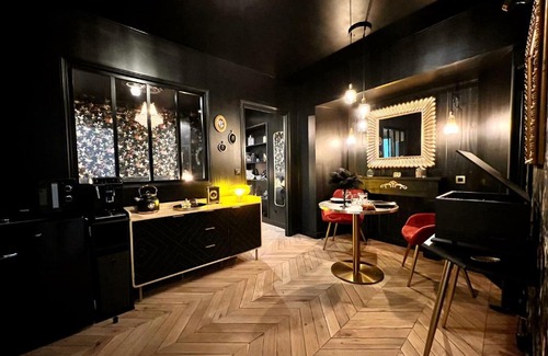 Downtown Angers Cama Y Desayuno | Love Room Secrète Les Petits Plaisirs