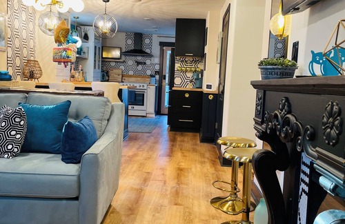 Church Street Casa | LoveJones Bungalow-Luxury decor, Large deck & backyard, Office, 2 fireplaces