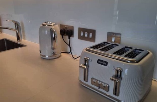 Golborne Apartamento | Lovely 1 bed serviced apartment NW10 london