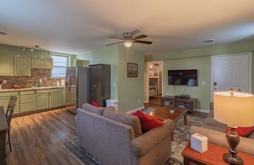 Wabash Apartamento | Lovely 1-bedroom apartment in downtown Wabash