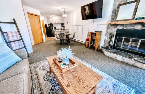 Lutsen Condominio | Lovely 1 bedroom Condo with ALL the extras!