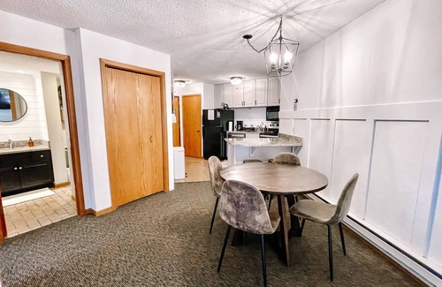 Lutsen Condominio | Lovely 1 bedroom Condo with ALL the extras!