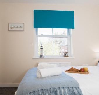 Great Yarmouth Casa | Lovely 2-bedroom Seaside Retreat with Free Parking