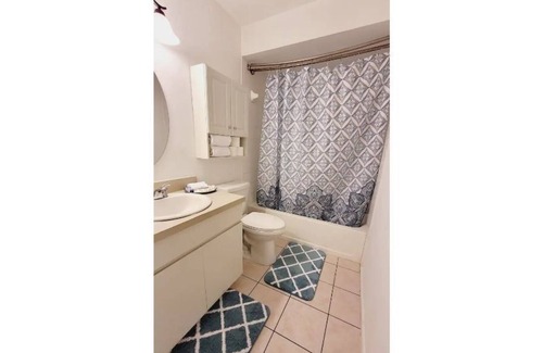 Temple Terrace Villa | Lovely 2-bedroom villa with free parking