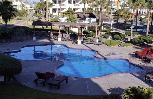 Sandy Beach Condominio | Lovely 3-bedroom Condo with pool D 201