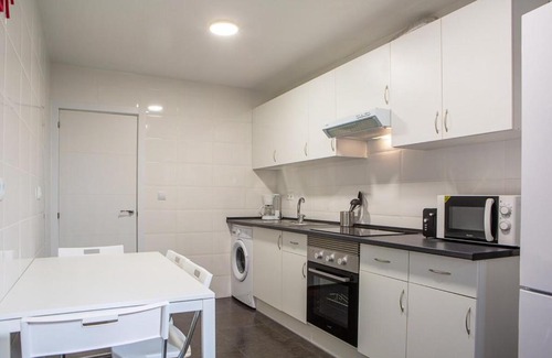 Fuencarral Apartamento | Lovely 3 Bedroom Apartment next to Fuencarral