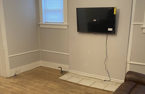 Norwood Casa | Lovely 3 Bedroom Home Near Downtown