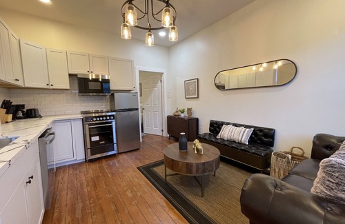 West Riverside Casa | Lovely 3 Bedroom Shotgun Home - 15 Minutes to French Quarter