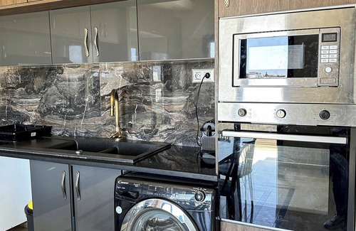 Jemmal Apartamento | Preciosos 3 dormitorios totalmente equipados con aire acondicionado central.